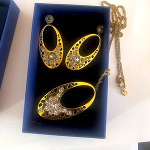 Swarovski earrings and necklace Set